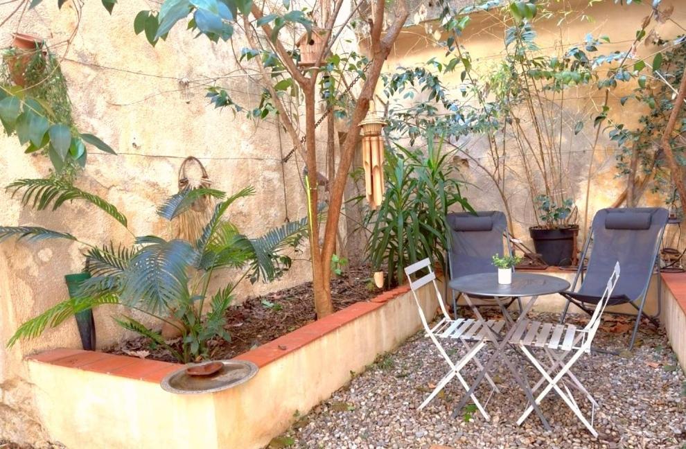 Appart Aix Sauna Jacuzzi Balneo Spa Privatifs Hyper Centre Historique Cour Interieur Aix-en-Provence Room photo