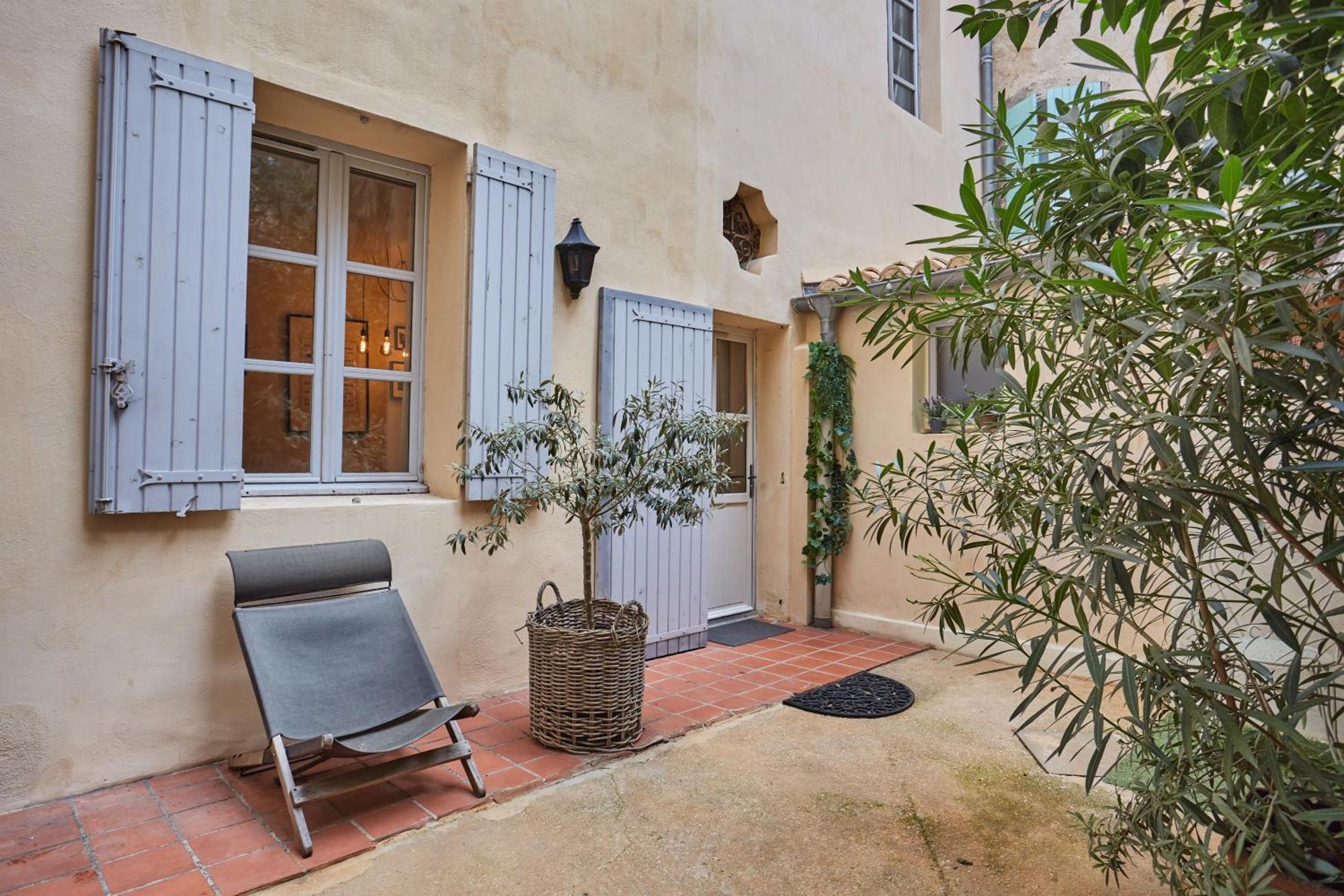 Appart Aix Sauna Jacuzzi Balneo Spa Privatifs Hyper Centre Historique Cour Interieur Aix-en-Provence Exterior photo