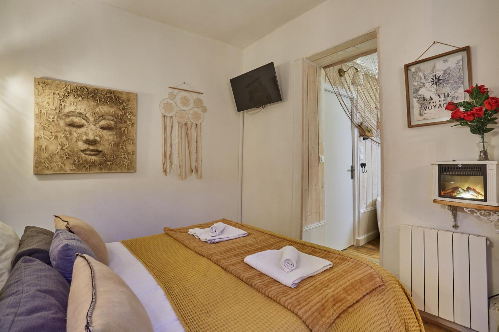 Appart Aix Sauna Jacuzzi Balneo Spa Privatifs Hyper Centre Historique Cour Interieur Aix-en-Provence Exterior photo